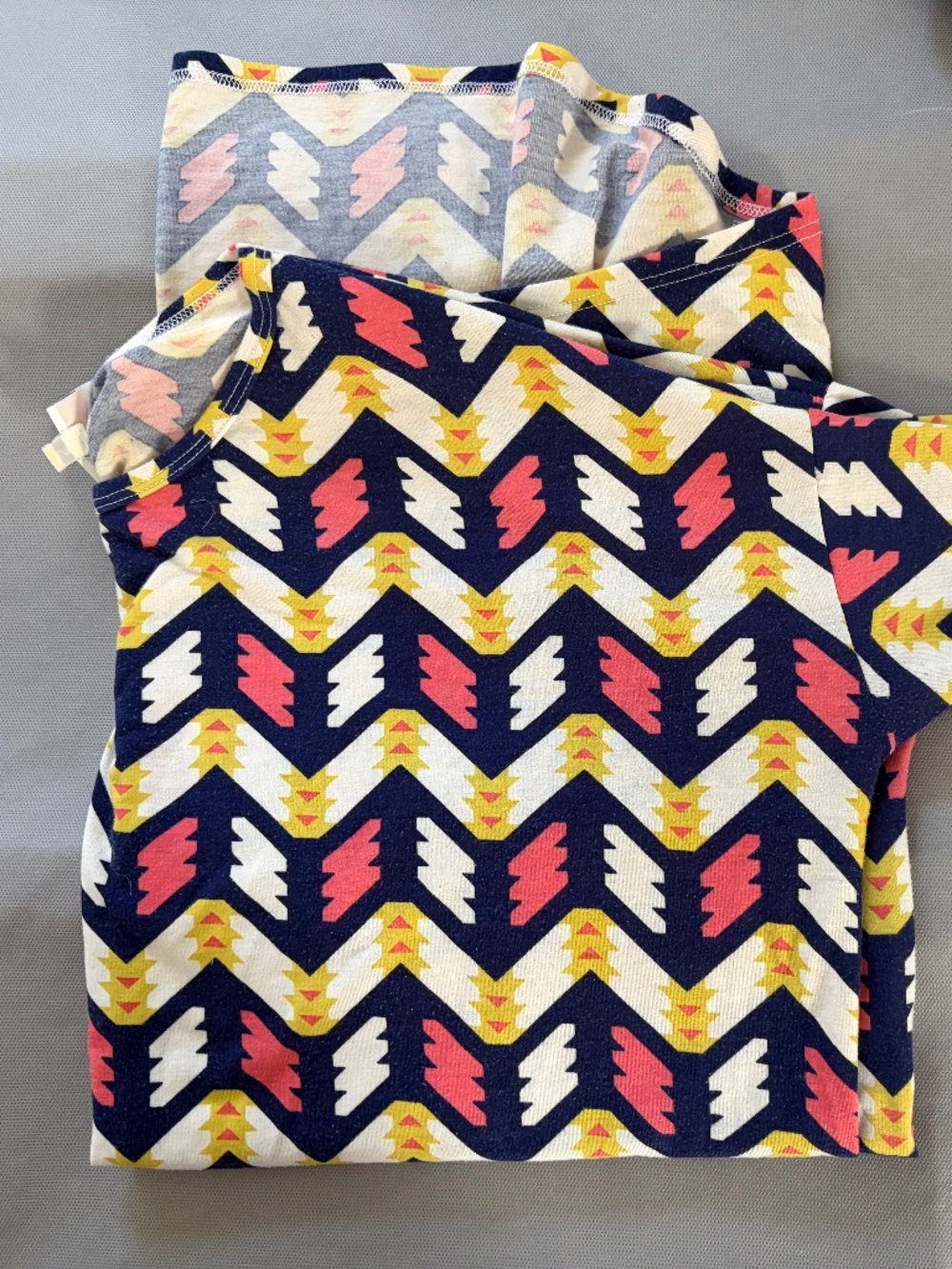 Lularoe women top